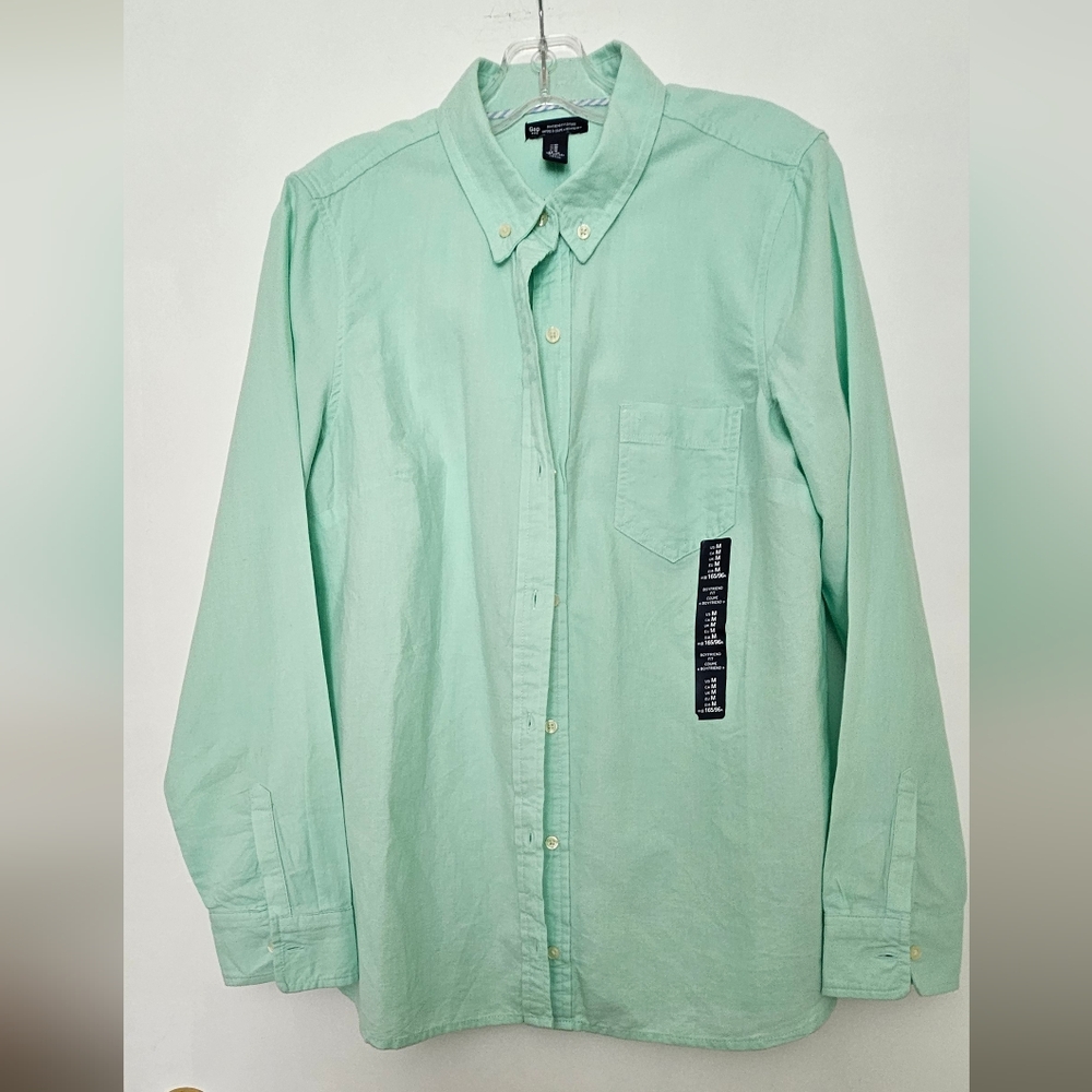 NWT- Womens Gap Button-Up Green Long Sleeve Size M
